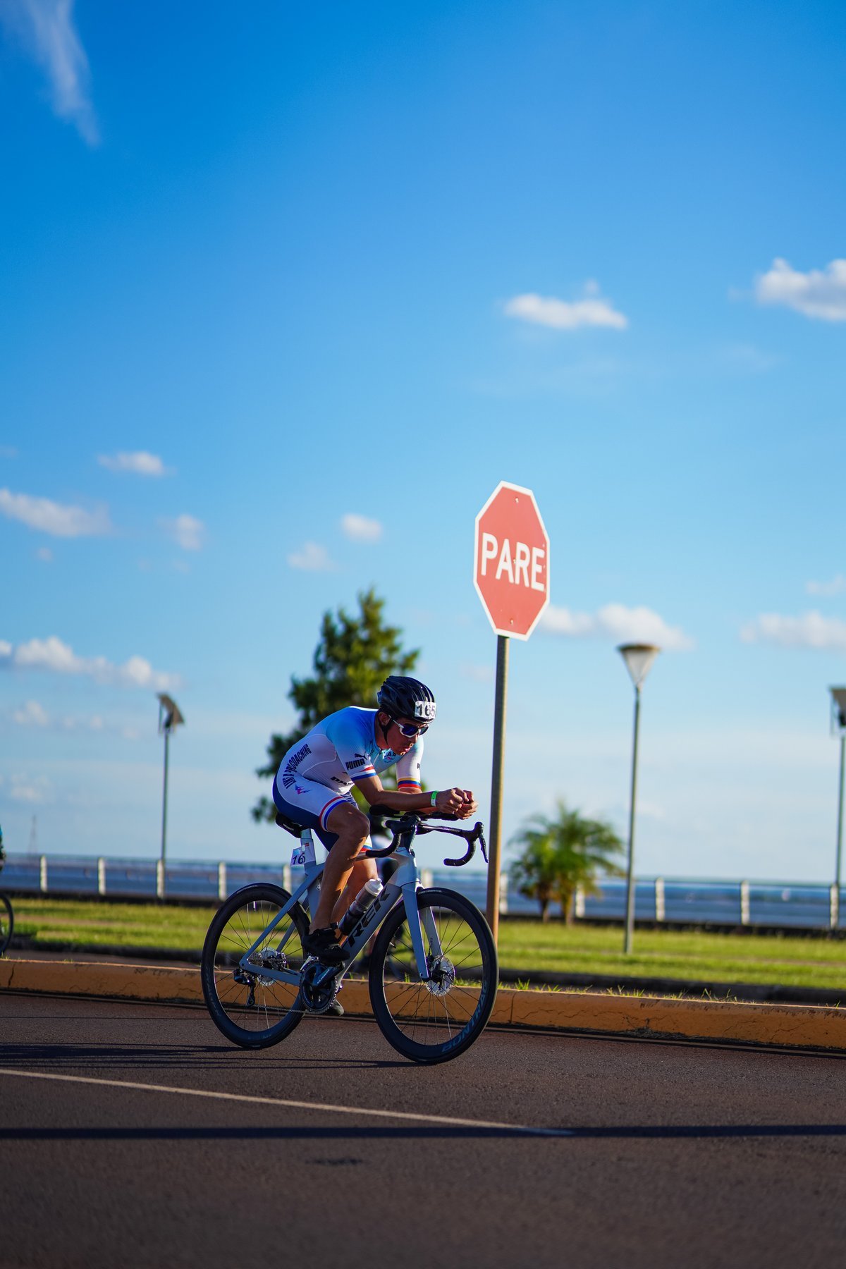 Pedaleando en posición aero